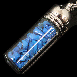 ハウライトターコイズ濃青(Howlite Turquoise)/天然石チップ(さざれ/小石)の入ったお守りにぴったりの瓶キーホルダー☆ラッキーチップ