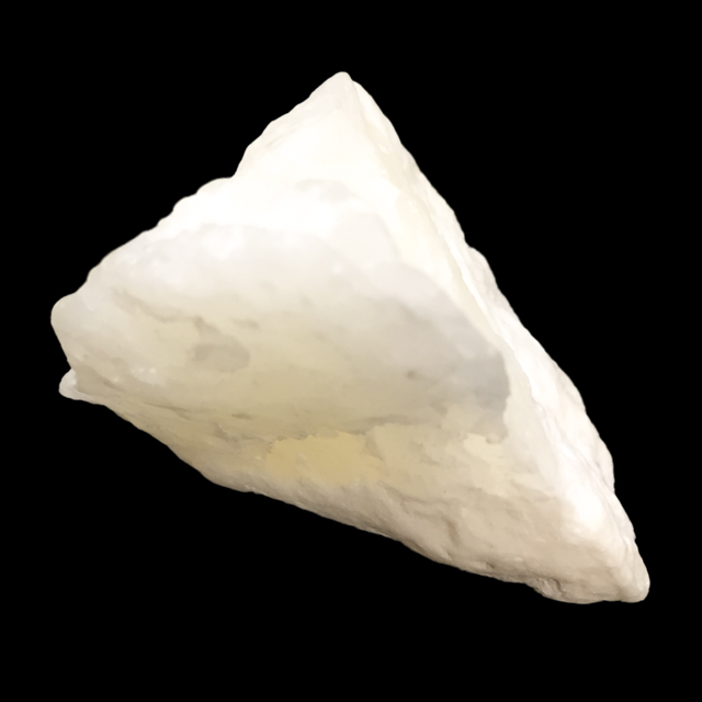  zCgJTCg(White calcite)