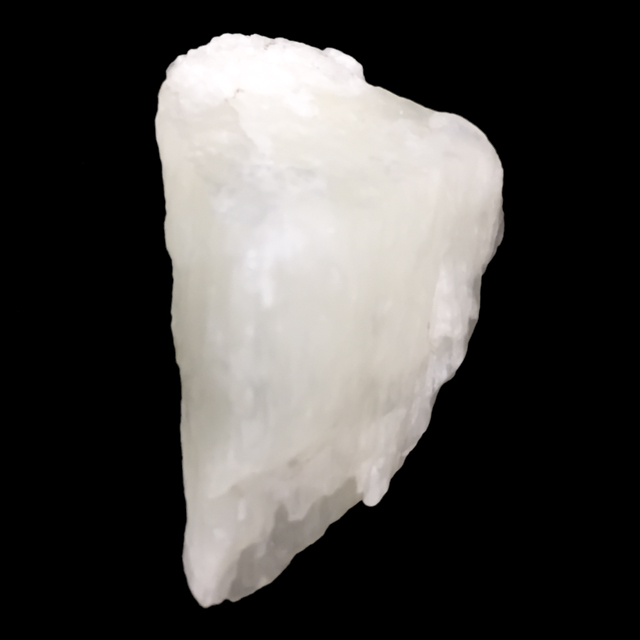  zCgJTCg(White calcite)