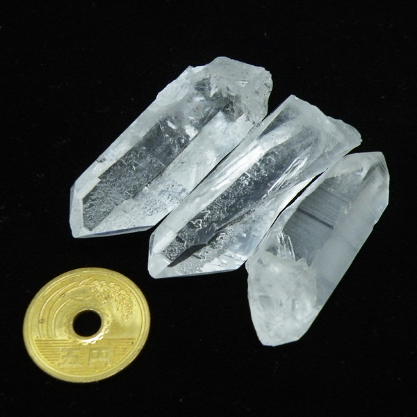 クォーツ水晶(Quartz)ポイント原石