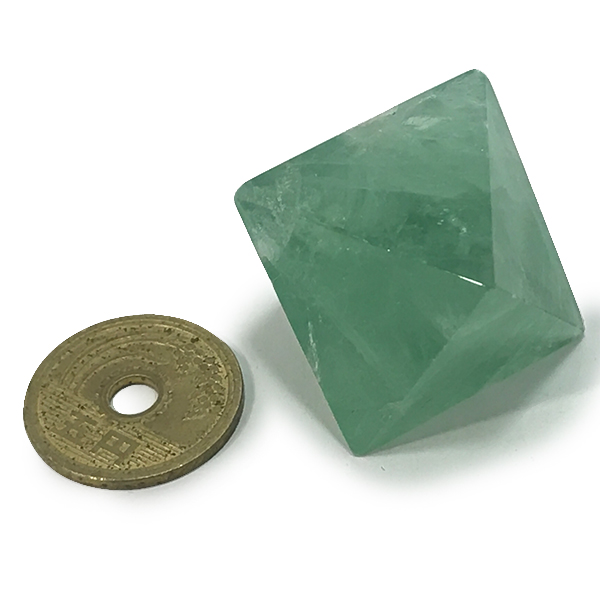 フローライト(Fluorite) 八面体磨き原石
