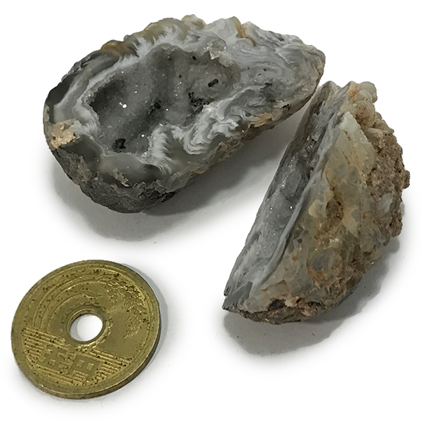 クォーツ水晶(Quartz) ジオード原石