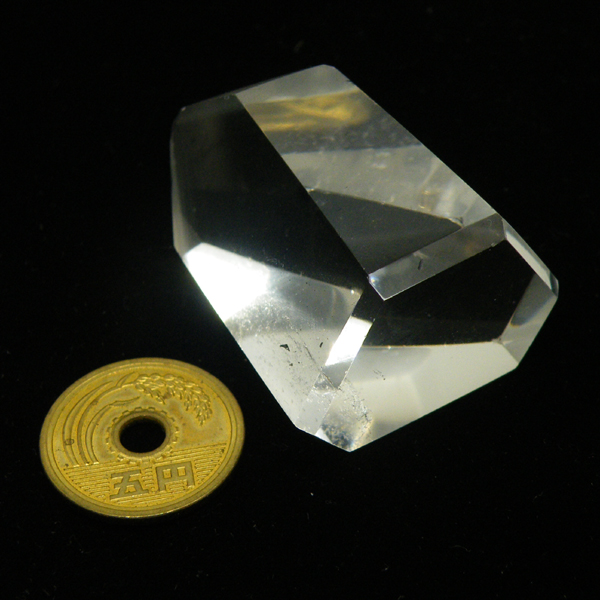 クォーツ水晶(Quartz)ポイント原石