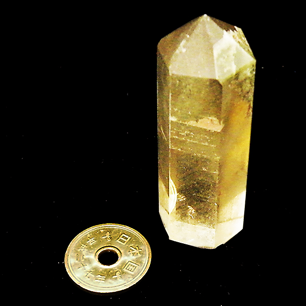 ガーデンファントムクォーツ水晶(Quartz)六角柱ポイント原石