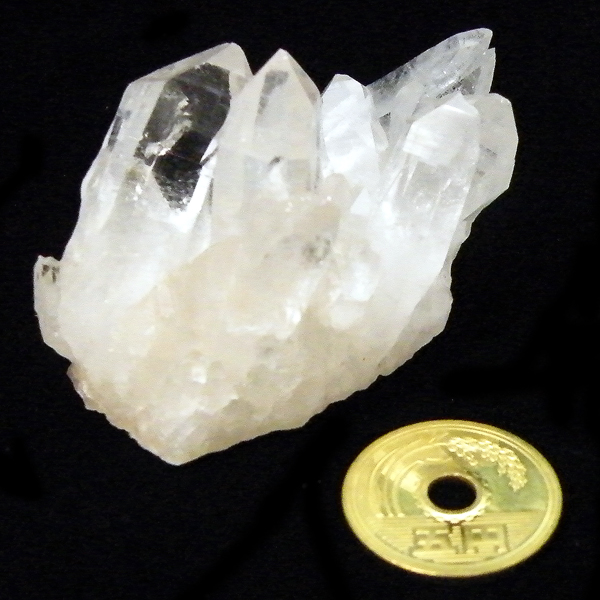 クォーツ水晶(Quartz)原石/クラスター