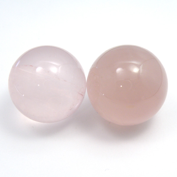 ローズクォーツ(Rose quartz)丸玉