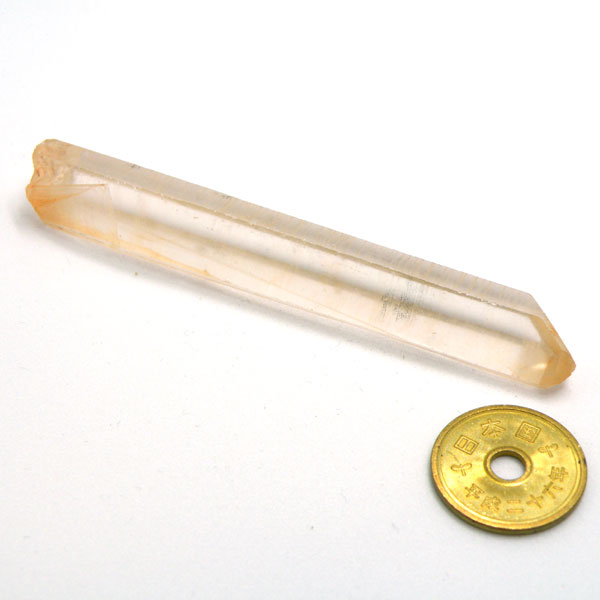 クォーツ水晶(Quartz)ポイント原石
