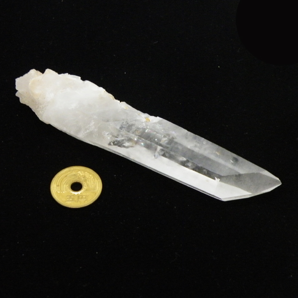 クォーツ水晶(Quartz)ポイント原石
