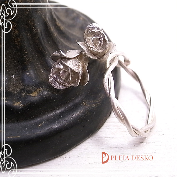PLEIA DESKO [ vA fXR[ ]