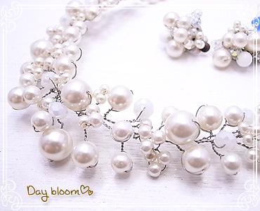 Day bloom -Accessories for brides-