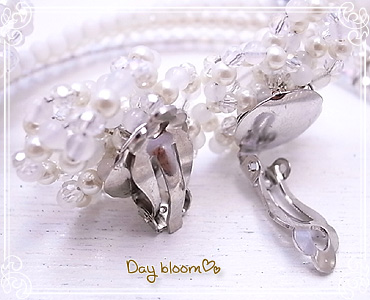 Day bloom -Accessories for brides-