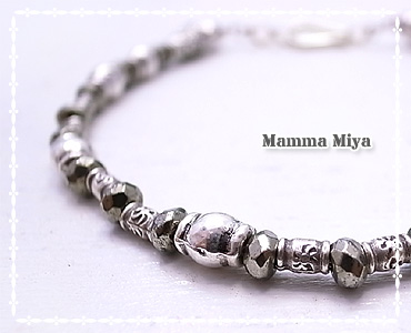 Mamma Miya [}}~[]