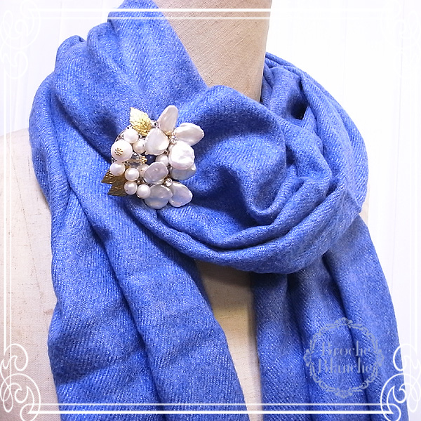 Broche Blanche [ ubV uV ]