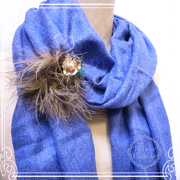 Broche Blanche [ ubV uV ]