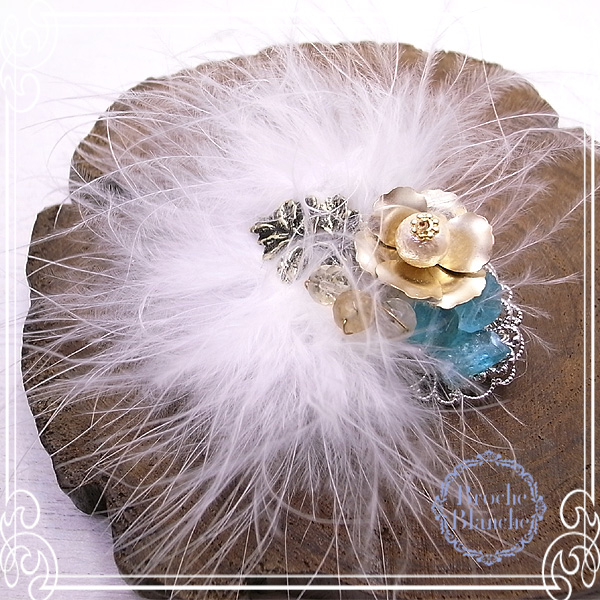 Broche Blanche [ ubV uV ]
