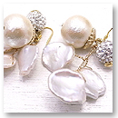 Broche Blanche [ ubV uV ]
