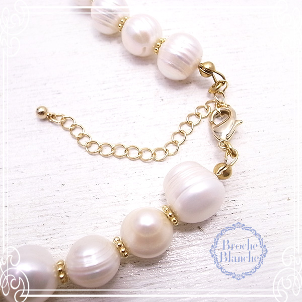Broche Blanche [ ubV uV ]