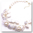 Broche Blanche [ ubV uV ]