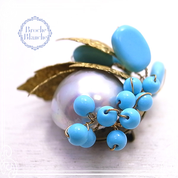 Broche Blanche [ ubV uV ]