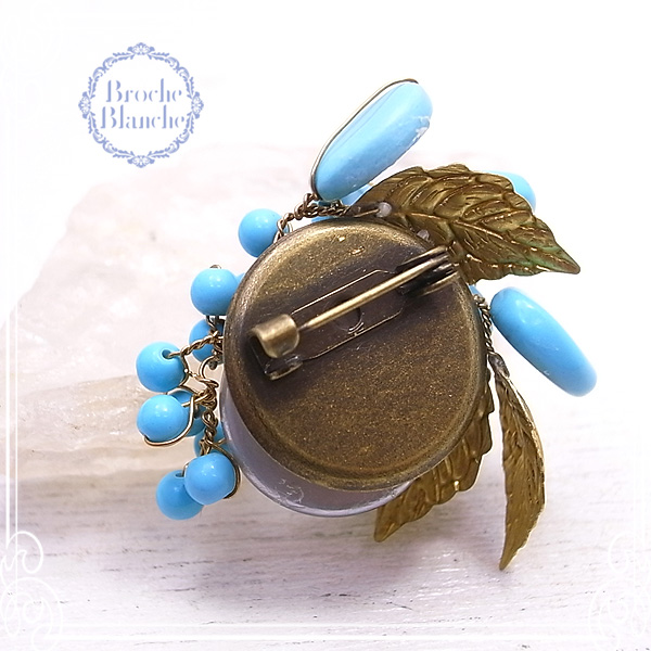 Broche Blanche [ ubV uV ]