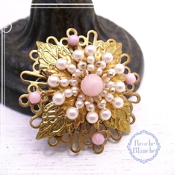 Broche Blanche [ ubV uV ]