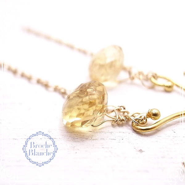 Broche Blanche [ ubV uV ]
