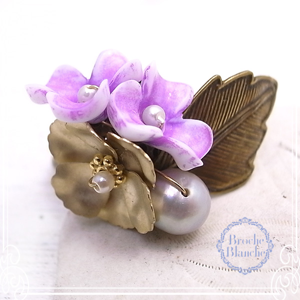 Broche Blanche [ ubV uV ]
