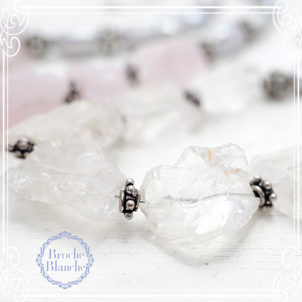 Broche Blanche [ ubV uV ]