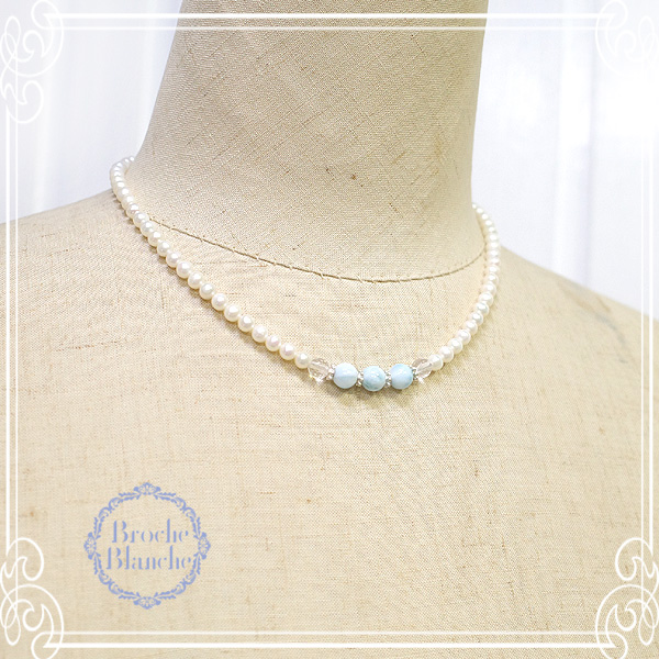 Broche Blanche [ ubV uV ]