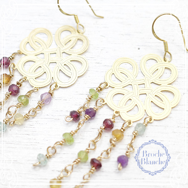 Broche Blanche [ ubV uV ]