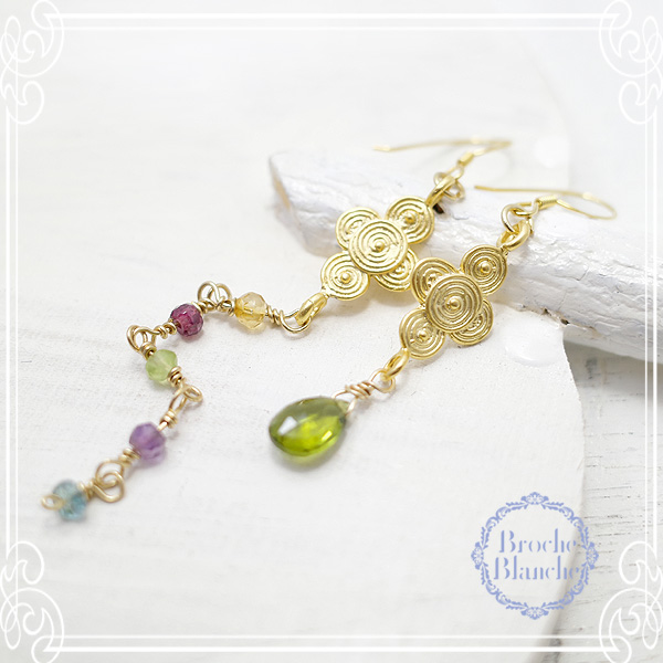 Broche Blanche [ ubV uV ]