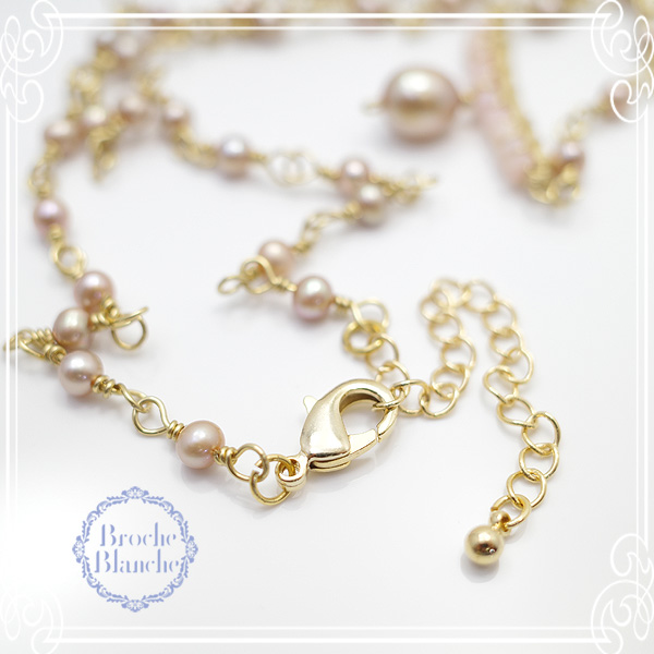 Broche Blanche [ ubV uV ]