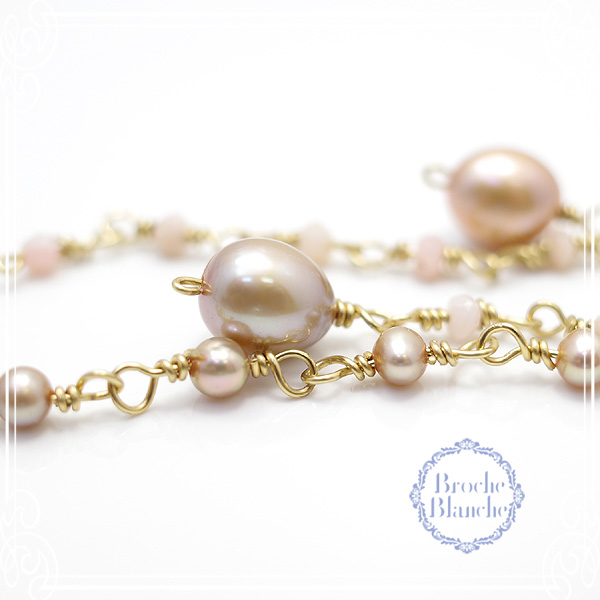 Broche Blanche [ ubV uV ]