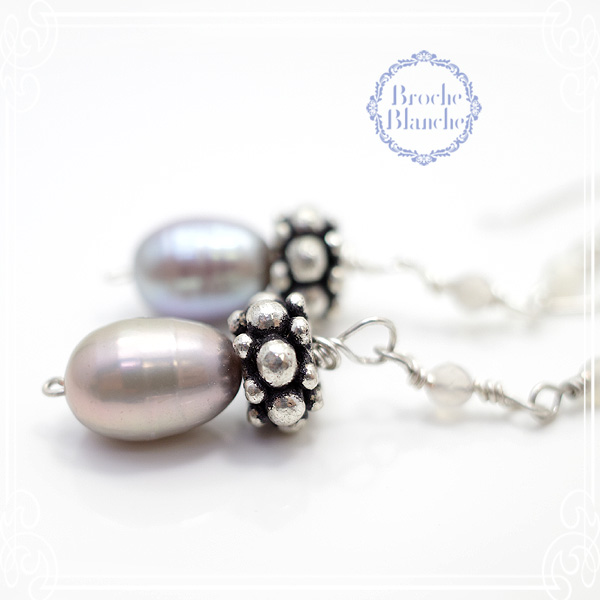 Broche Blanche [ ubV uV ]