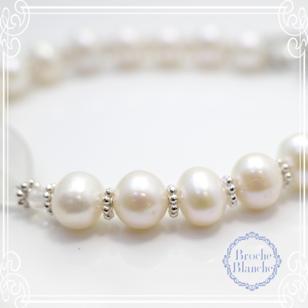 Broche Blanche [ ubV uV ]