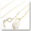 Broche Blanche [ ubV uV ]