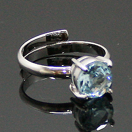 ブルートパーズ(Blue Topaz)/天然石リング(メタル)