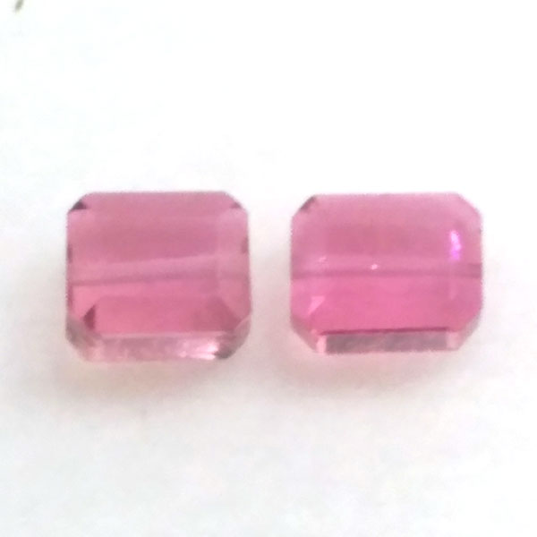 sNg}iPink tourmaline) VR΃r[Y ̔