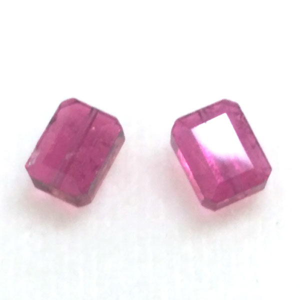 sNg}iPink tourmaline) VR΃r[Y ̔