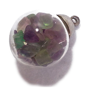 フローライト(Fluorite)/天然石チップ(さざれ/小石)の入ったチャームにぴったりの丸型瓶パーツ☆ラッキーチップ