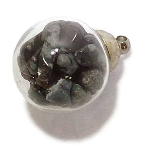スノーフレークオブシディアン(Snowflake Obsidian)/天然石チップ(さざれ/小石)の入ったチャームにぴったりの丸型瓶パーツ☆ラッキーチップ