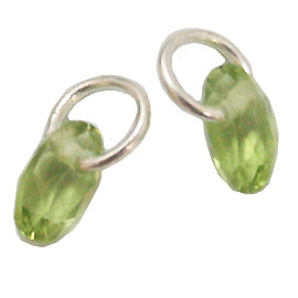 ペリドット(peridot)/天然石/宝石/貴石にリングをつけたチャームパーツ!