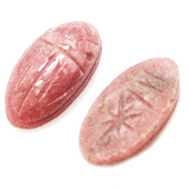 ロードナイト(Rhodonite)/彫刻入りオーバルルース