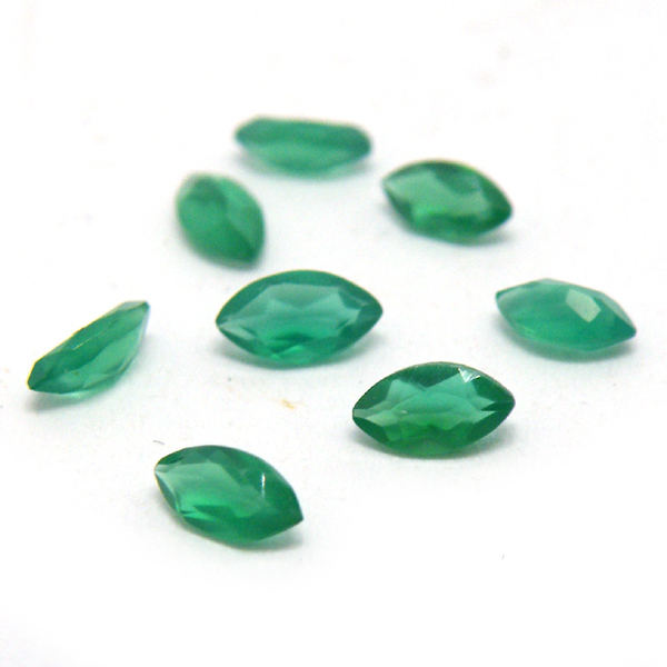 グリーンアゲート(Green Agate) 天然石 ルース