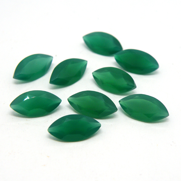 グリーンアゲート(Green Agate) 天然石 ルース