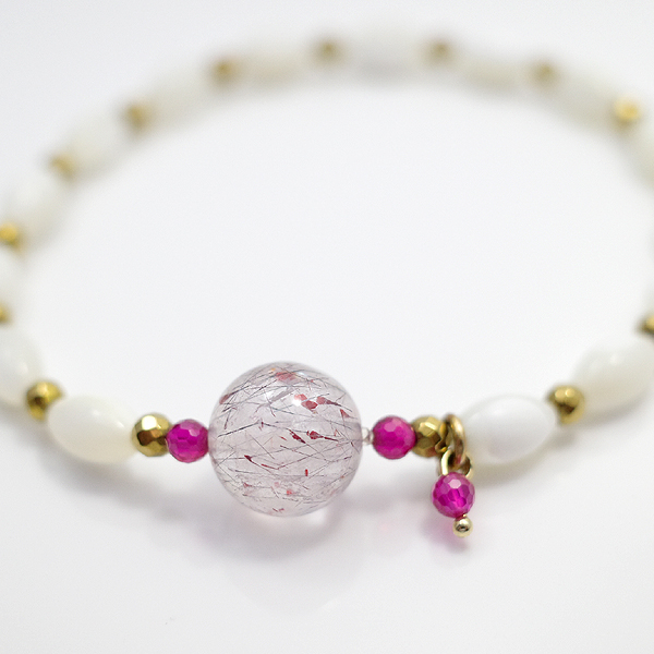 WG[EANZT[̔EuhE[J[iȂǂ͂