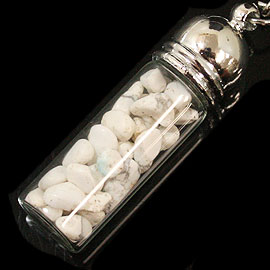 ハウライト(Howlite)/天然石チップ(さざれ/小石)の入ったお守りにぴったりの瓶キーホルダー☆ラッキーチップ