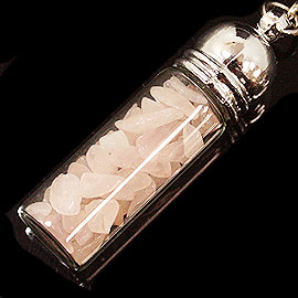 ローズクォーツ(Rose Quartz)/天然石チップ(さざれ/小石)の入ったお守りにぴったりの瓶キーホルダー☆ラッキーチップ