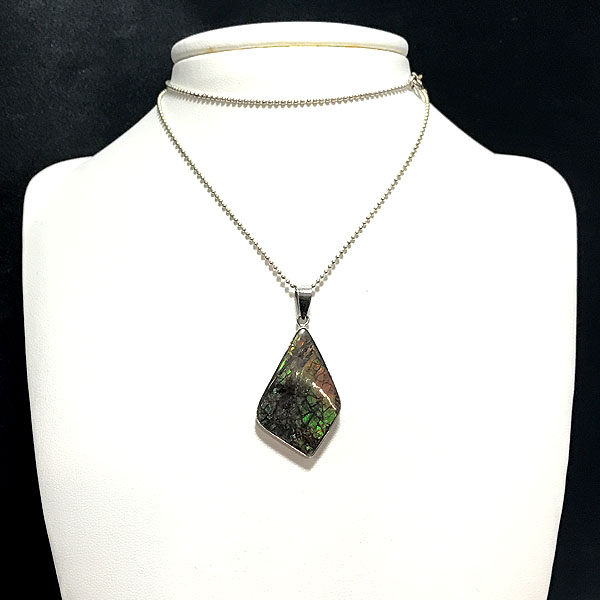 アンモライト(Ammolite)アクセサリー