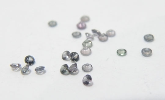 ガーネット(Garnet) カラーチェンジ 1点物ルース裸石